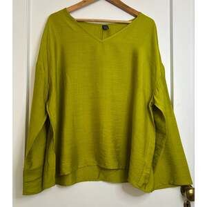 Linen Ranlege V Neck Blouse in Chartreuse Size XL